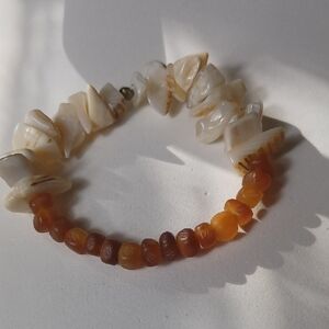 Elegant Shell and Amber Bracelet